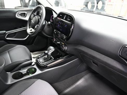 Used 2023 Kia Soul S image 14