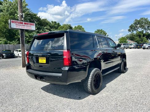 Used 2019 Chevrolet Suburban LT AWD/4WD image 2