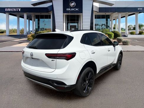 Used 2021 Buick Envision Essence w/ Technology Package I FWD image 3