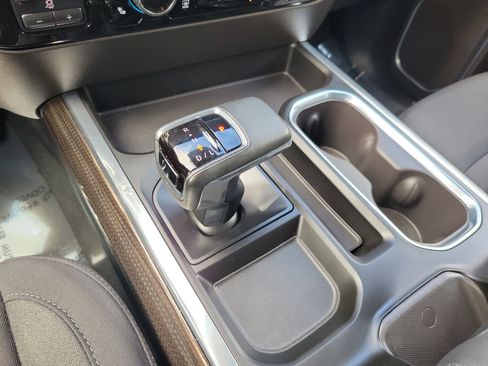 Used 2025 Chevrolet Silverado 1500 LT image 21