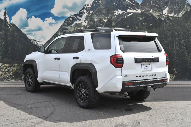 Certified 2025 Toyota 4Runner SR5 AWD/4WD image 9
