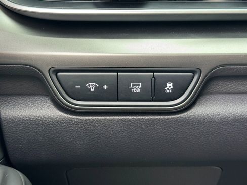 Used 2025 Kia Carnival SX w/ SX Dark Edition Package image 18