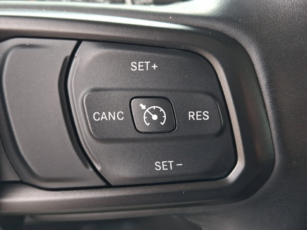 Used 2022 Jeep Wrangler Unlimited Sport AWD/4WD image 23