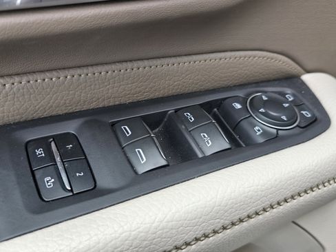 Used 2023 GMC Yukon Denali w/ Max Trailering Package AWD/4WD image 25