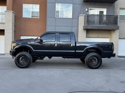 Used 2014 Ford F350 Platinum w/ Platinum Package AWD/4WD image 2