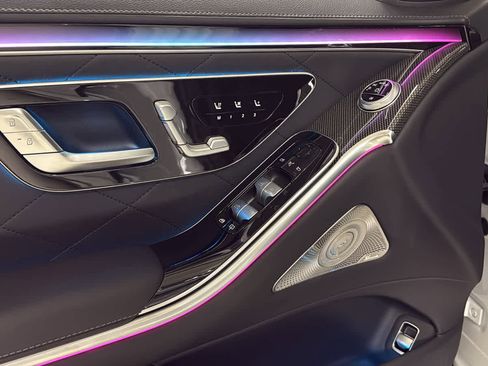 New 2025 Mercedes-Benz S 580e 4MATIC Sedan image 15