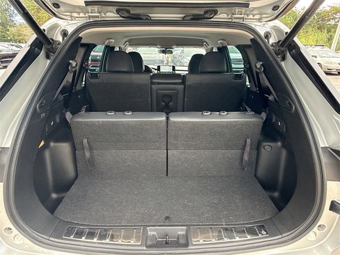 Used 2022 Mitsubishi Outlander SE image 28