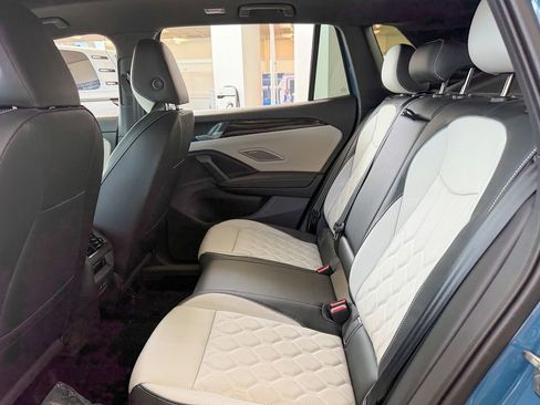 New 2026 Volkswagen Tiguan SEL R-Line image 20