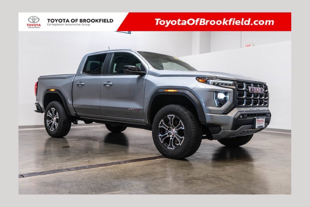 Used 2024 GMC Canyon AT4 w/ Technology Package AWD/4WD image 1
