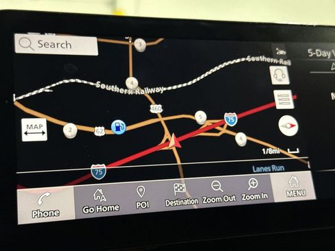 Used 2022 Nissan Armada Platinum w/ Captain's Chairs Package image 15