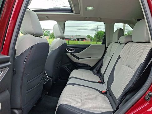 Used 2020 Subaru Forester Premium AWD/4WD image 10