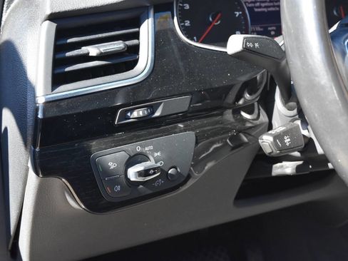Used 2017 Audi Q7 2.0T Premium AWD/4WD image 37