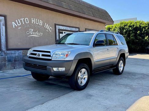 Used 2003 Toyota 4Runner SR5 AWD/4WD image 1