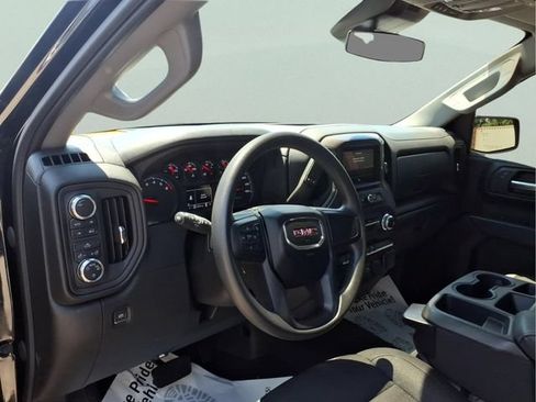 Used 2023 GMC Sierra 1500 Pro w/ Graphite Edition AWD/4WD image 9