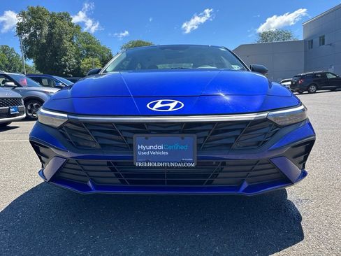 Certified 2025 Hyundai Elantra Sport FWD image 12