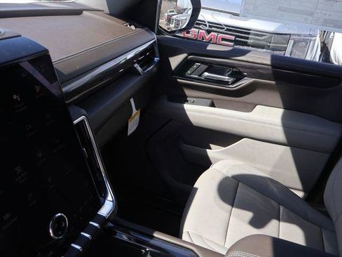 New 2026 GMC Yukon XL Elevation AWD/4WD image 22