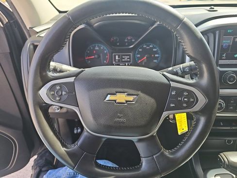 Used 2015 Chevrolet Colorado LT w/ LT Convenience Package image 16