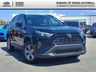 Used 2015 Toyota RAV4 XLE image 1