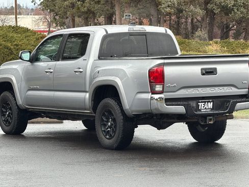 Used 2021 Toyota Tacoma SR5 image 6