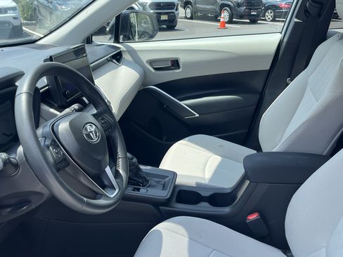 Certified 2026 Toyota Corolla Cross LE w/ Moonroof Package AWD/4WD image 5