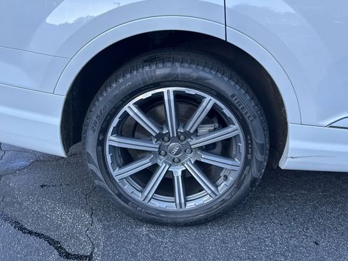 Used 2017 Audi Q7 2.0T Premium Plus w/ Premium Plus Package image 19