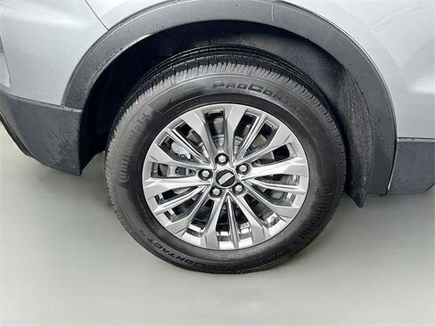 Used 2024 Cadillac XT4 Premium Luxury image 34