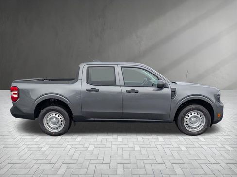New 2025 Ford Maverick XL image 9