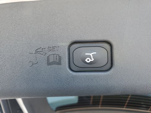 New 2026 Lincoln Nautilus Premier image 32