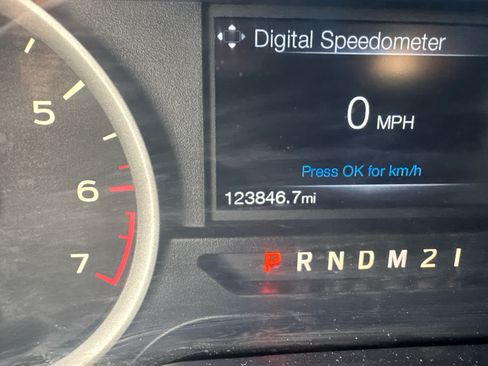 Used 2017 Ford F150 XLT w/ Equipment Group 302A Luxury AWD/4WD image 9