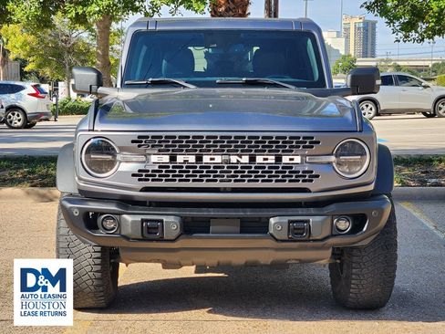 Used 2023 Ford Bronco Badlands image 2