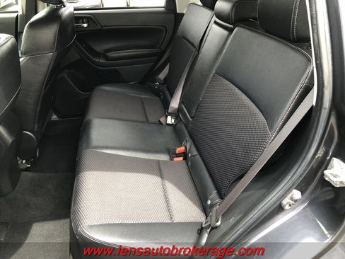 Used 2014 Subaru Forester 2.0XT Premium w/ Popular Package #2 AWD/4WD image 18