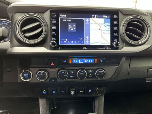 Used 2023 Toyota Tacoma TRD Sport w/ TRD Premium Sport Package AWD/4WD image 19