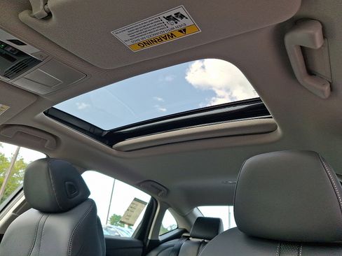 Certified 2025 Acura TLX w/ Technology Package image 14