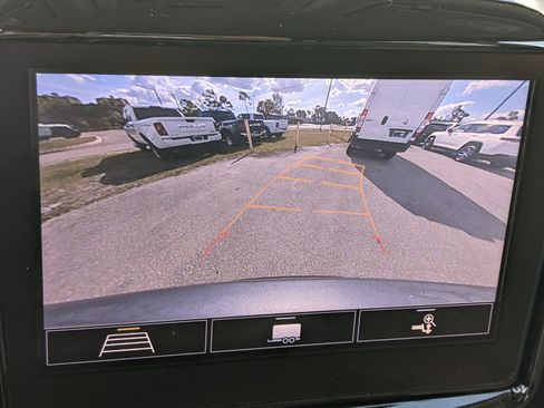 Used 2020 Chevrolet Traverse LT w/ LPO, Floor Liner Package image 26