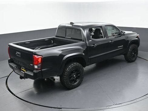 Used 2022 Toyota Tacoma SR5 w/ Technology Package RWD image 42