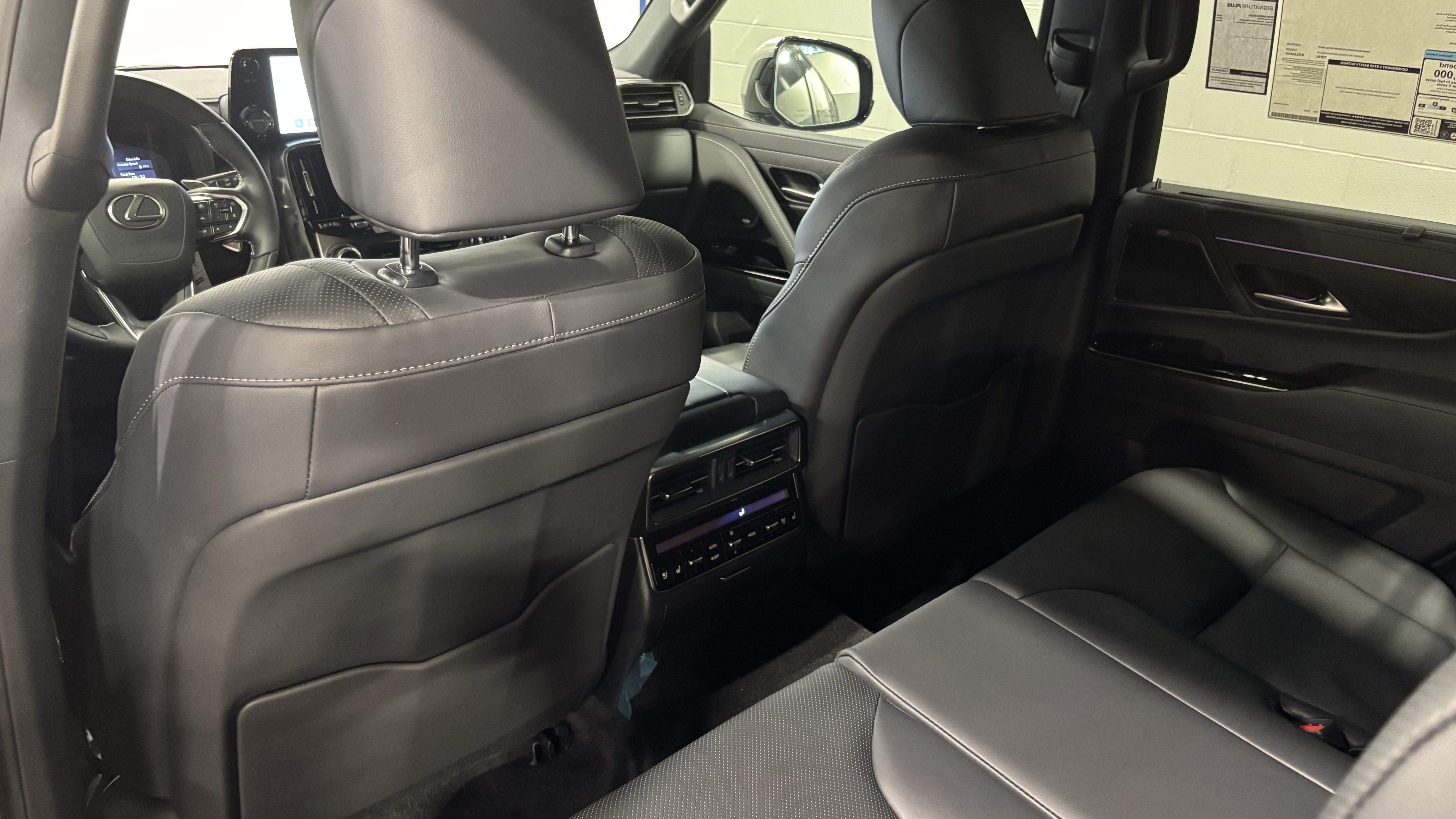 Certified 2026 Lexus LX 700h Luxury AWD/4WD image 35