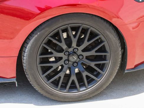 Used 2017 Ford Mustang GT w/ GT Performance Package RWD image 6