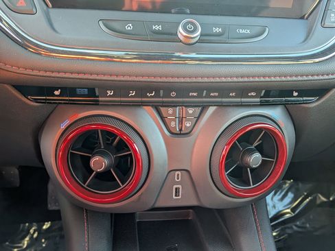 Used 2025 Chevrolet Blazer RS image 30