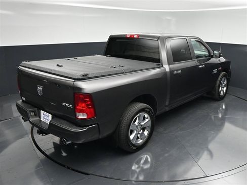 Used 2018 RAM 1500 Express w/ Express Value Package AWD/4WD image 24