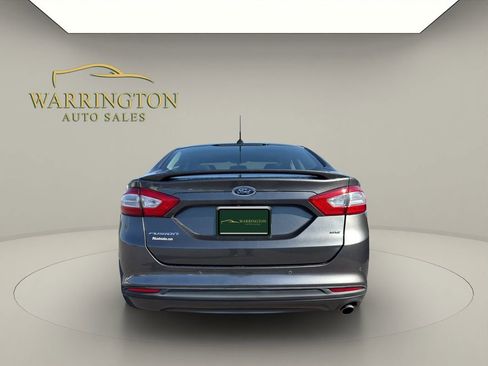 Used 2016 Ford Fusion SE image 6