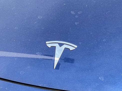 Used 2023 Tesla Model 3 Standard Range image 13