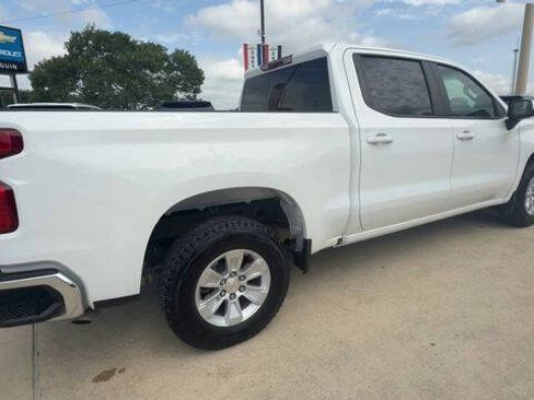 Used 2025 Chevrolet Silverado 1500 LT RWD image 8