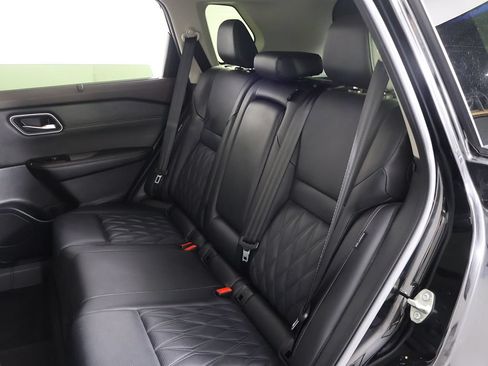 Used 2023 Nissan Rogue Platinum AWD/4WD image 37