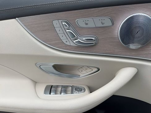 Used 2019 Mercedes-Benz E 450 Coupe w/ AMG Line Package image 27