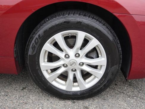 Used 2014 Nissan Altima 2.5 S w/ Sport Value Package FWD image 16