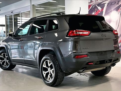 Used 2014 Jeep Cherokee Trailhawk w/ Comfort/Convenience Group image 4