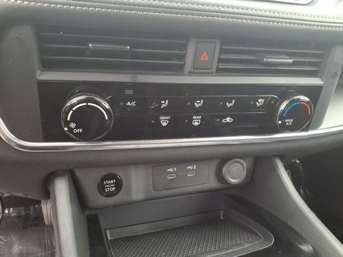 Certified 2024 Nissan Rogue S FWD image 26