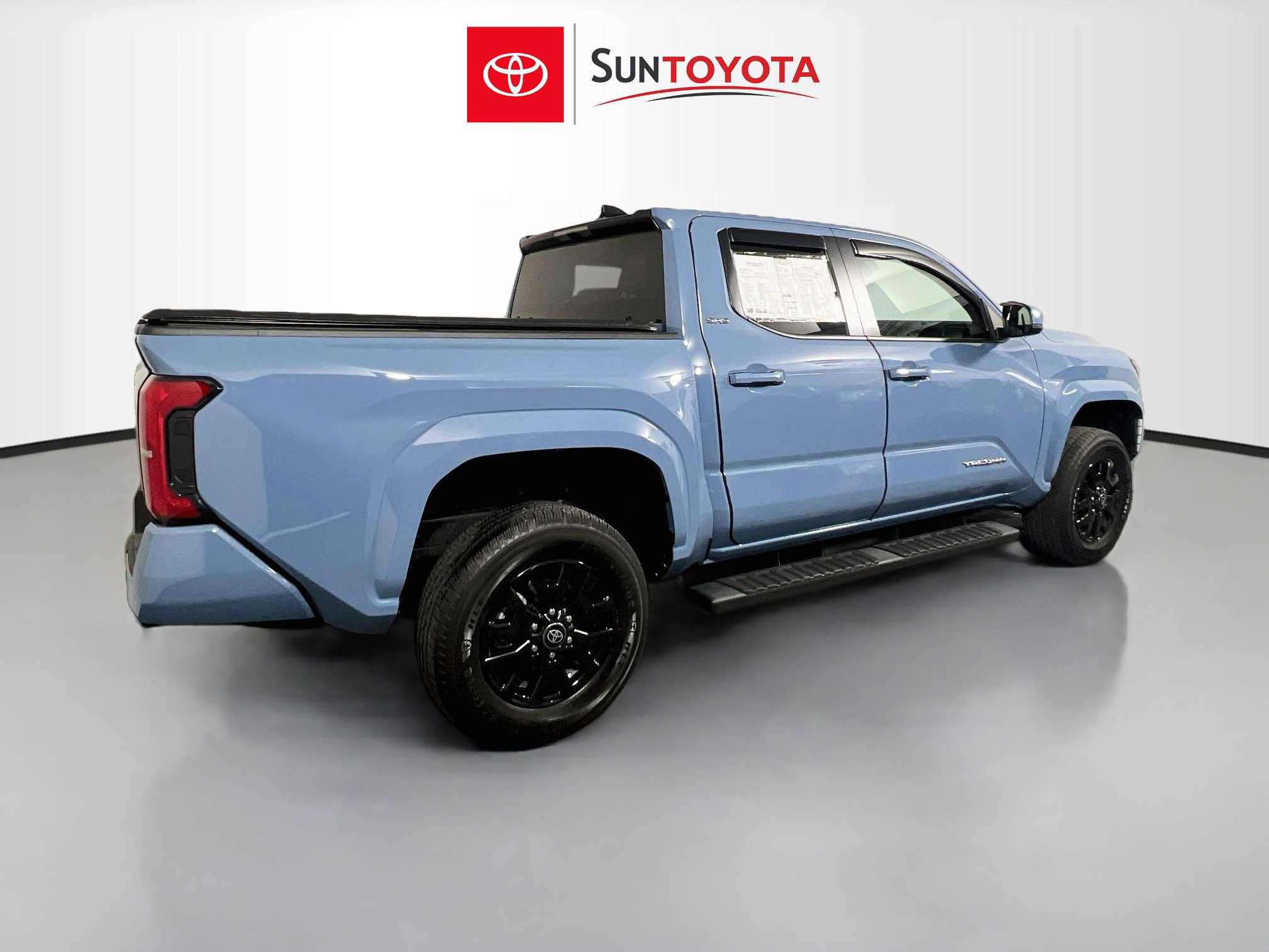 Used 2026 Toyota Tacoma SR5 AWD/4WD image 4