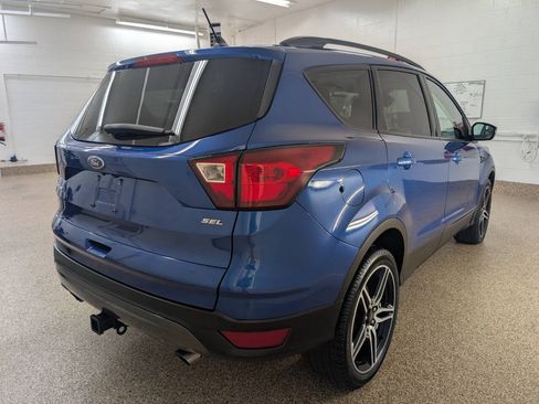 Used 2019 Ford Escape SEL w/ SEL Sport Appearance Package AWD/4WD image 4