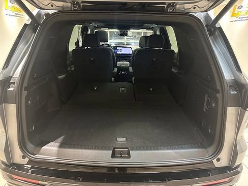 Used 2024 Chevrolet Traverse RS w/ LPO, Floor Liner Package image 23